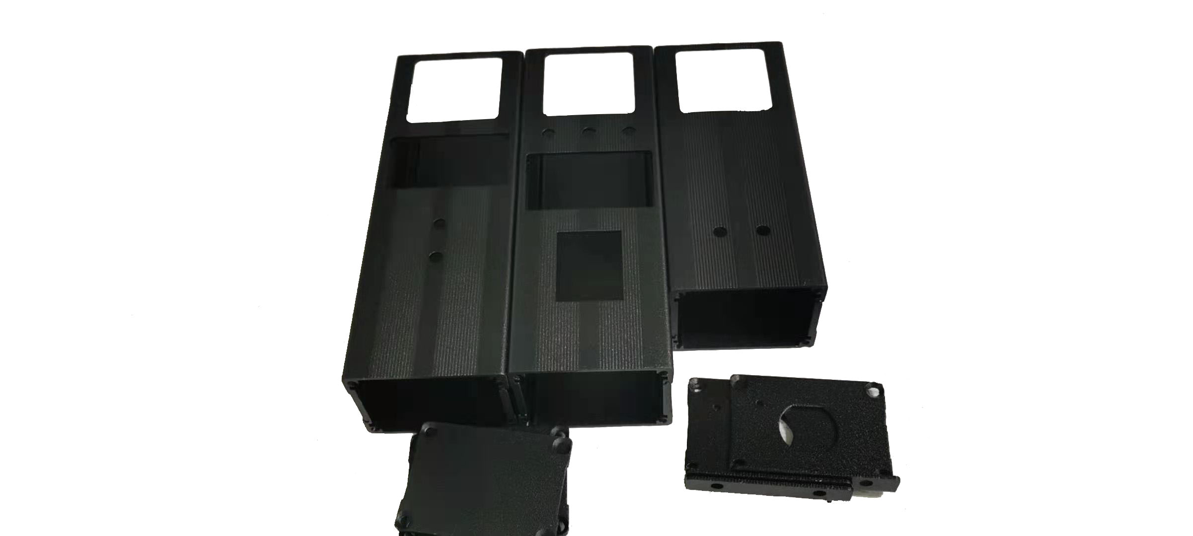 铝机箱加工时去毛刺是否必要呢？